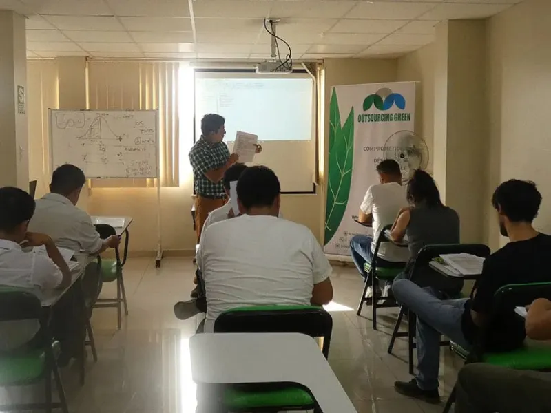 Servicio de Capacitaciones (3)