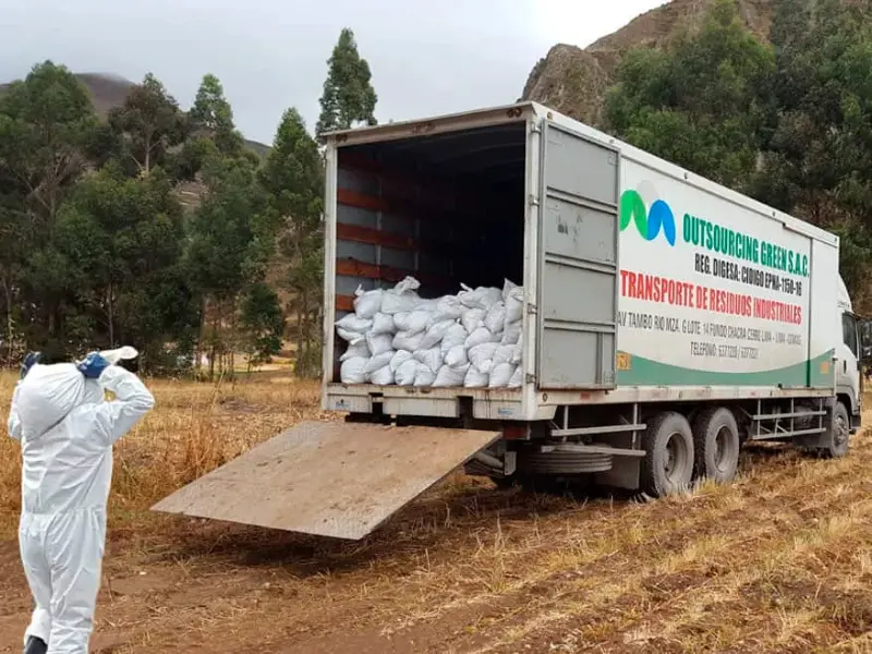 Servicio de gestión de residuos solidos (4)